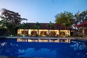 Hotelli The Bali Menjangan Boutique Villas & Dive Center