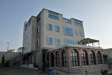 فندق Mountain Palace