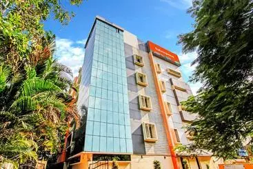 Hotel Sravya Compact Residency