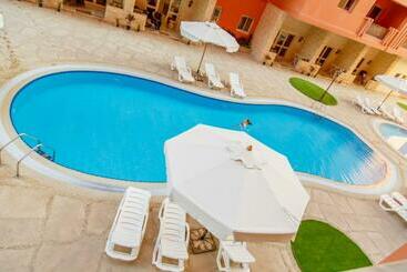 Delta Stars Hotel Apartments