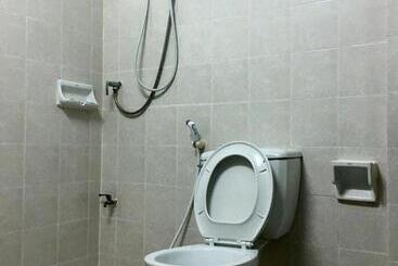 מלון דירות J 2 Court