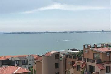 פנסיון стаи и апартаменти под наем