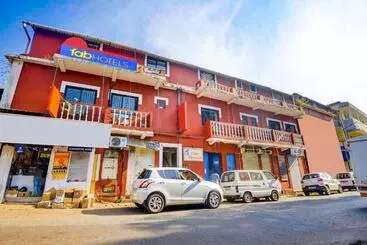 Hotel Fabexpress Casa Paradiso Nr Big Daddy Casino