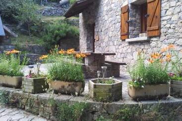 Bed and Breakfast Chambre D Hôte Chez Antoinette Et Charles