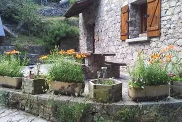 Aamiaismajoitus (B&B) Chambre D Hôte Chez Antoinette Et Charles