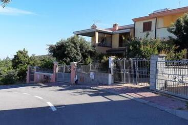 פנסיון Guesthouse Affittacamere Goloritzè