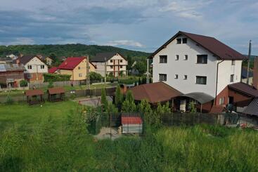 Pensiunea Lacul Albesti