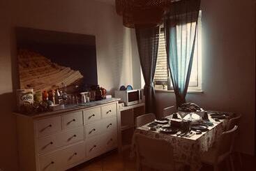 פנסיון B&b In Residence ...a Due Passi Dalla Scala Dei Turchi