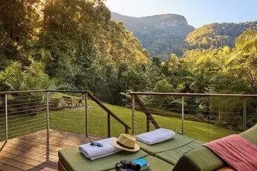 Cottage Crystal Creek Rainforest Retreat