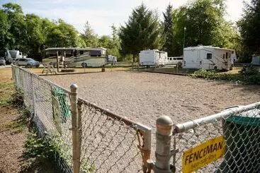 Mökkimajoitus Seaside Rv Resort