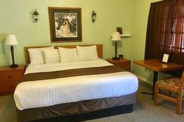 Canyon Motel And Rv Park