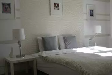 آپارتمان‌های توریست‌ها Artrooms