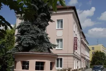 בית מלון כפרי Almond