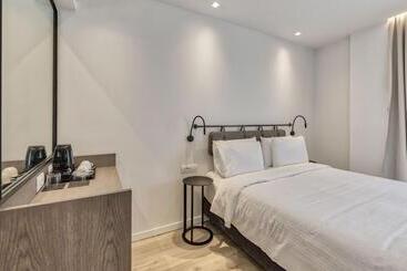 هتل Bitzaro Boutique