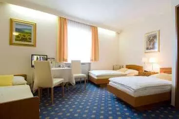 Отель Biedermeier Hof