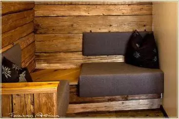 Отель Ferienhaus Alpina