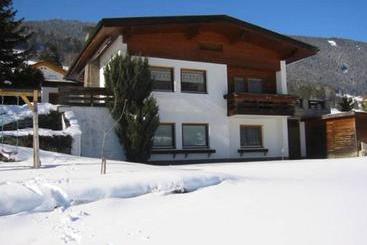 ホテル Ferienhaus Gundolf Peter