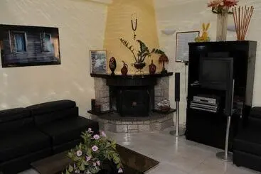 Welcome To Hotel Petunia, In Neos Marmaras,xalkidiki ,greece, Triple Room 6