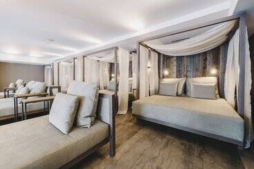 ホテル Sonnhof Alpendorf   An Adults Only Place