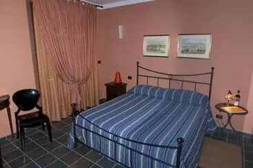 Отель L'angolo Di Rosina