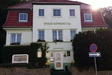 בית מלון כפרי Garni Haus Sonneneck