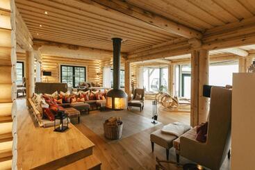 ホテル Jens Weissflog