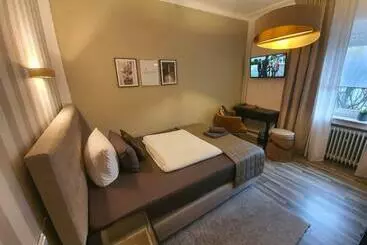 Hotelli Reinhardshäusle Pension & Wellness