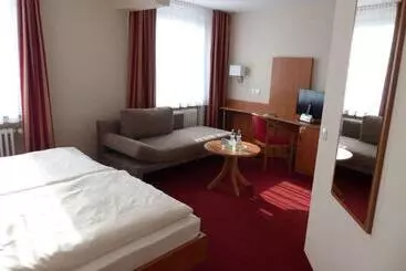 City Hotel By Celina