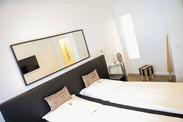 Отель International Am Theater