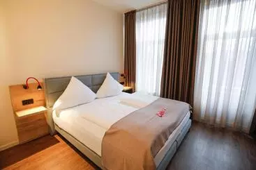 فندق Restaurant Zur Linde