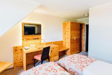 Erlebnishotel Zur Schiffsmühle Gmbh