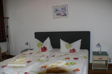 فندق Zur Deutschen Eiche