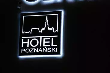 호텔 Poznański A2