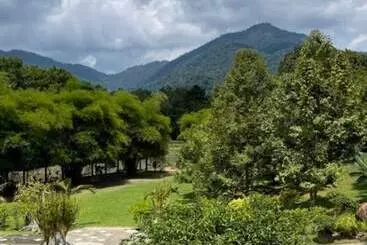 Otel Singgahsana Villa