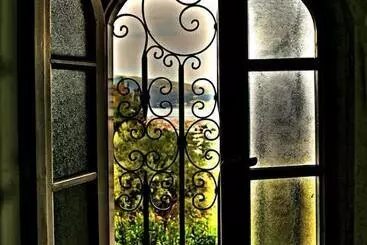 هتل آپارتمان Mira Resort