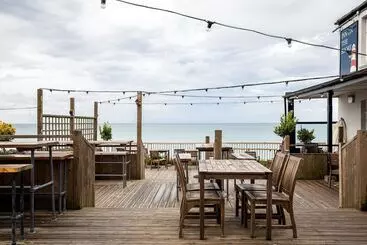 The Inn On The Shore