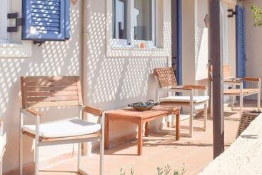 هتل Dianas Studios