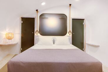 Pension (Hôtel basse catégorie) Oia Angle Cavehouse