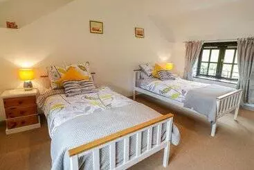 Cottage Thorny Tallet