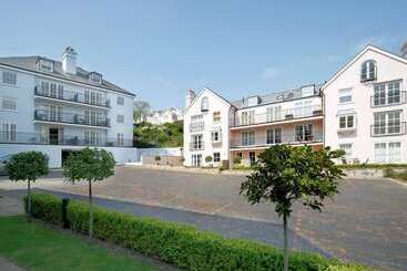 Cottage 13 Combehaven