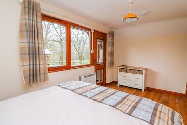 بيت ريفى Pines Pitch