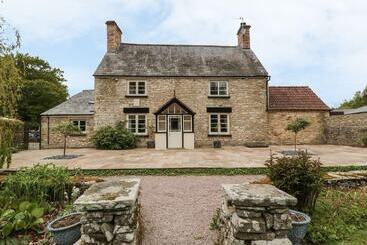 Mökkimajoitus Worcester Lodge