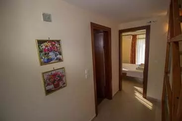 ホテル Parea Kalamitsi