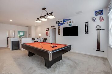 별장 Impressive Waterfront Retreat Near Disney With Cinema Room   5bd/4ba Ph   Rav5341