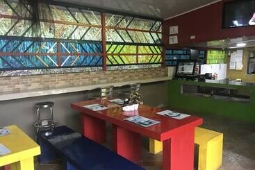 La Embrujada Hostel Y Restaurante