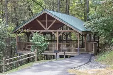 コテージ 26 Bearfoot Landing 2 Bedroom Cabin By Redawning