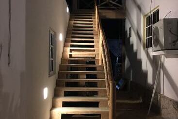 Szálloda Mi Viejo Chit