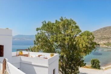 هتل آپارتمان Villa Notos