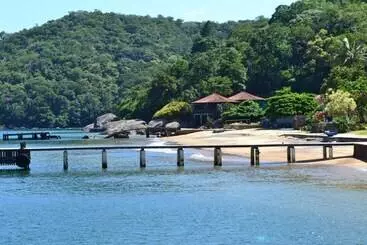 ホテル Pousada Três Coqueiros