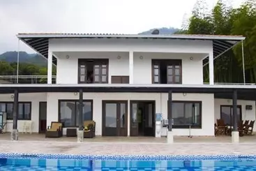 ホテル Summun Suites Calima Lake